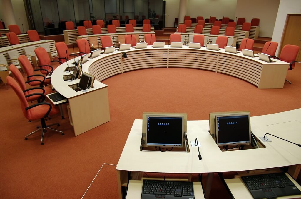 Konferencijų salės baldai